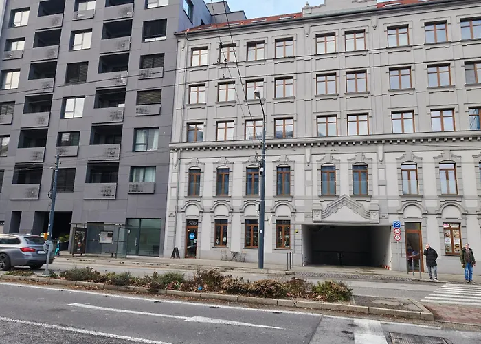 Apartamento Sloboda By Ellements, Brand New Apartment With Free Parking