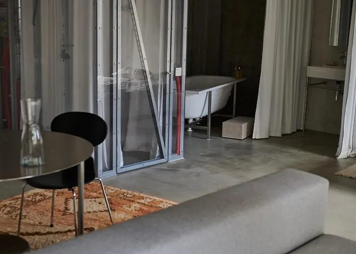 Sloboda By Ellements, Brand New Apartment With Free Parking